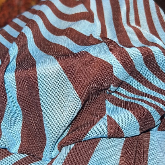 🤎💙Funky groovy Y2K striped swirly two piece skirt set fashion nova curve - Picture 4 of 4